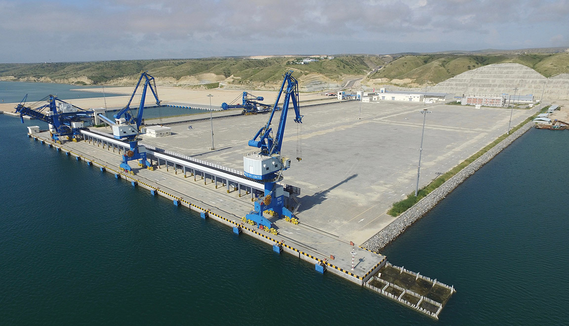 安哥拉洛比托港扩建项目矿石码头工程