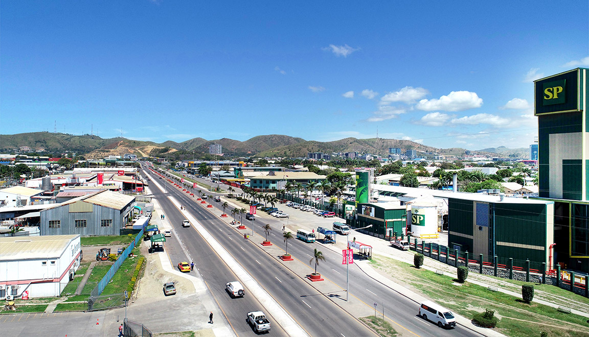 援巴布亚新几内亚道路工程