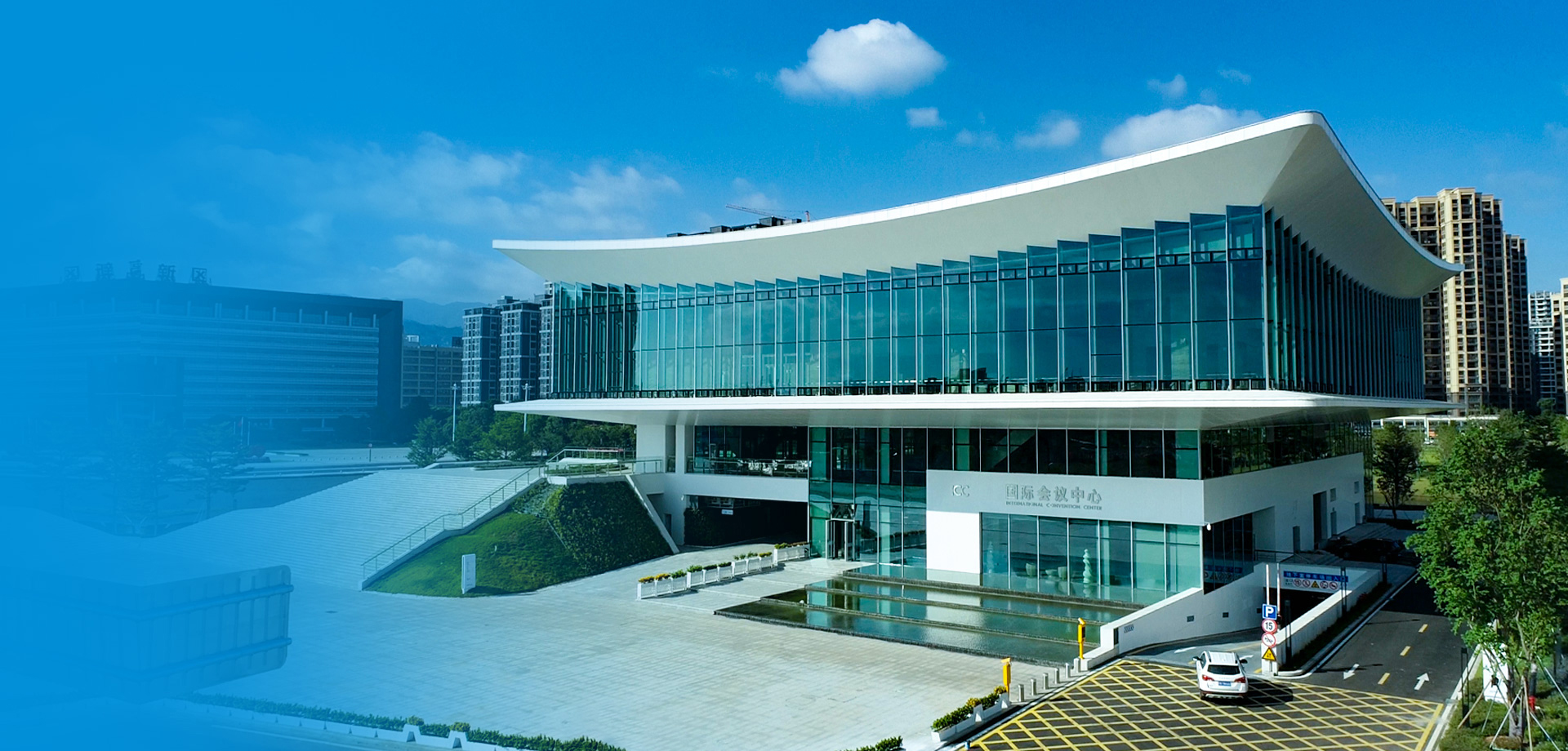 交融天下 建者无疆