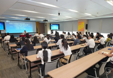 公司开展骨干通讯员新闻写作培训暨党建群团工作培训